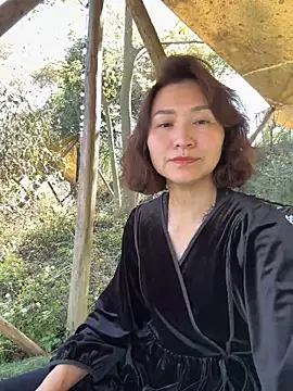 Snapshot of A-ZJunn chatting on March 2026 06:52:01 AM A-ZJunn online show from March 2026 06:52:01 AM