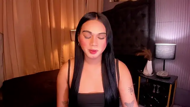 Snapshot of asianhugecockjulia chatting on March 2026 03:07:02 PM asianhugecockjulia online show from March 2026 03:07:02 PM