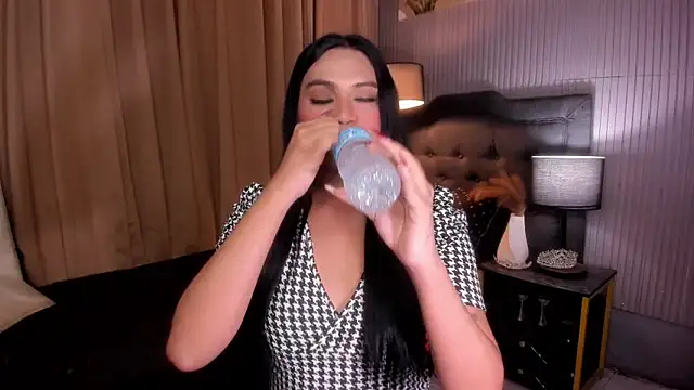 Snapshot of asianhugecockjulia chatting on March 2026 05:07:02 PM asianhugecockjulia online show from March 2026 05:07:02 PM