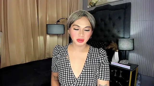 Snapshot of asianhugecockjulia chatting on March 2026 06:01:02 PM asianhugecockjulia online show from March 2026 06:01:02 PM