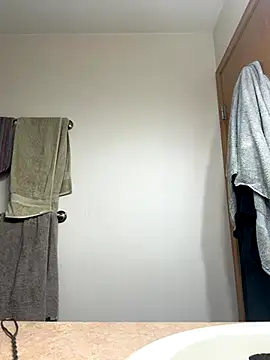 Snapshot of 1966biker chatting on December 2025 05:42:01 PM 1966biker online show from December 2025 05:42:01 PM