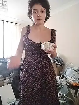 Amy01112 online show from June 2026 04:11:01 PM