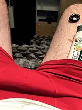 hornymilk87 online show from December 2025 06:57:02 PM