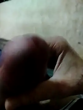 MatheusXgays022 online show from December 2025 05:21:01 PM