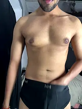 Snapshot of fitboy_xxx chatting on January 2026 10:46:02 PM fitboy xxx online show from January 2026 10:46:02 PM