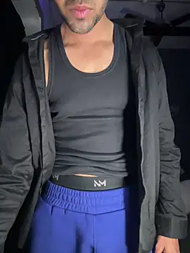 Snapshot of fitboy_xxx chatting on February 2026 07:43:01 PM fitboy xxx online show from February 2026 07:43:01 PM