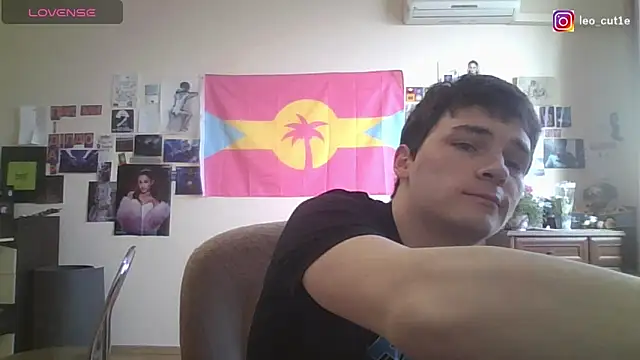 Snapshot of leo_cutie chatting on March 2026 07:56:01 AM leo cutie online show from March 2026 07:56:01 AM