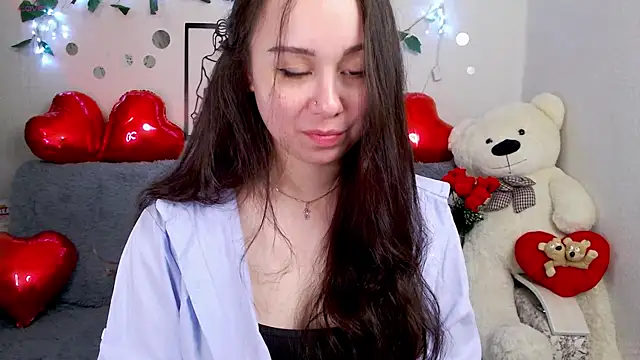 Snapshot of AlinaEleven chatting on April 2026 10:18:01 PM AlinaEleven online show from April 2026 10:18:01 PM