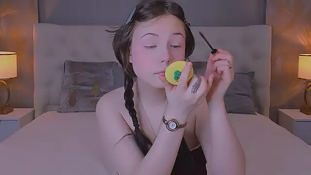 Snapshot of YONA_WINK chatting on March 2026 08:37:02 PM YONA WINK online show from March 2026 08:37:02 PM