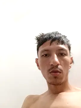 Snapshot of BumblingBimetal chatting on December 2025 04:17:02 AM BumblingBimetal online show from December 2025 04:17:02 AM