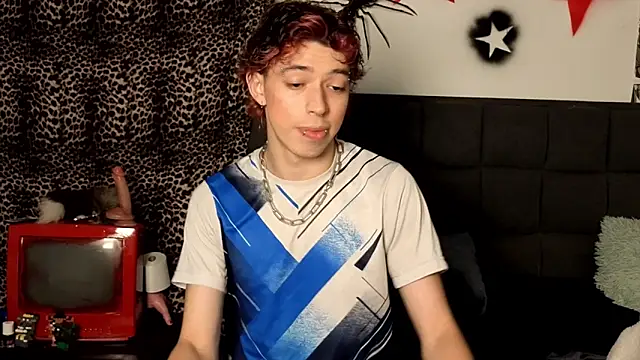 Otter Starr online show from December 2025 04:17:01 AM