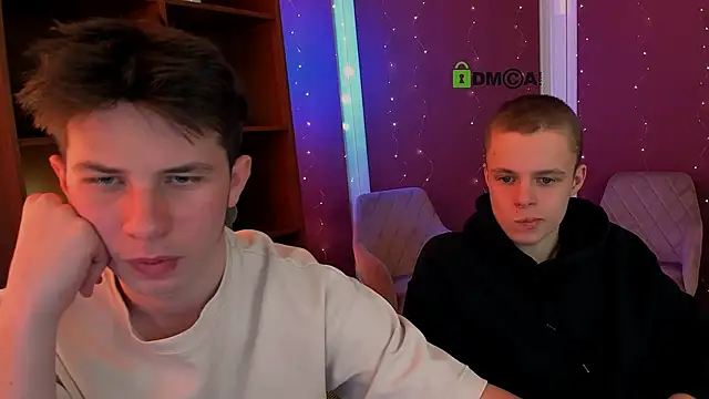 Snapshot of leo_valor chatting on December 2025 12:42:02 PM leo valor online show from December 2025 12:42:02 PM