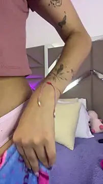 Snapshot of Dreammy_Kitty chatting on April 2026 01:14:02 PM Dreammy Kitty online show from April 2026 01:14:02 PM