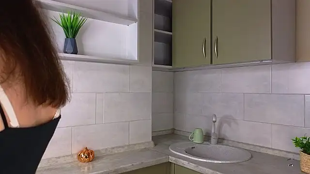 Snapshot of UmbraElyon chatting on March 2026 05:24:02 AM UmbraElyon online show from March 2026 05:24:02 AM