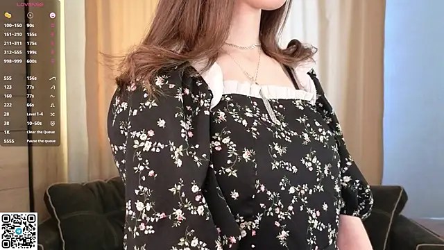 Snapshot of UmbraElyon chatting on April 2026 06:16:02 AM UmbraElyon online show from April 2026 06:16:02 AM