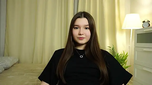 LidiaPasaye online show from December 2025 12:25:02 PM