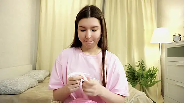 LidiaPasaye online show from December 2025 02:26:01 PM