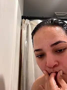 Snapshot of Sexymamalatina20 chatting on April 2026 06:21:02 PM Sexymamalatina20 online show from April 2026 06:21:02 PM