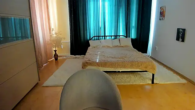 Snapshot of KrisDoeil chatting on April 2026 02:36:01 AM KrisDoeil online show from April 2026 02:36:01 AM