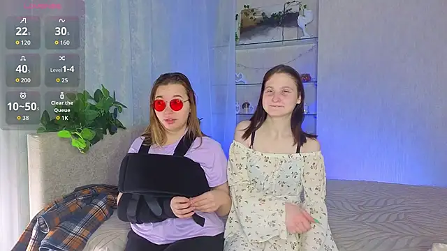 Snapshot of DorlaKavadias chatting on December 2025 04:17:01 AM DorlaKavadias online show from December 2025 04:17:01 AM