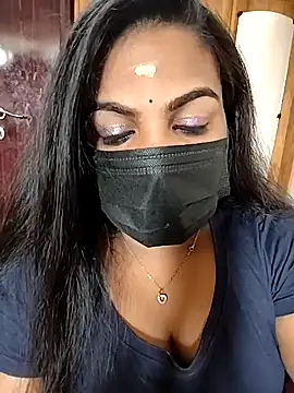 Snapshot of Tamil_Shara chatting on April 2026 08:23:02 AM Tamil Shara online show from April 2026 08:23:02 AM