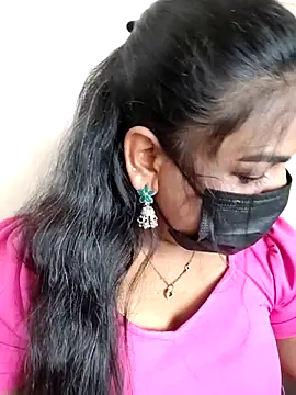 Snapshot of Tamil_Shara chatting on April 2026 08:07:02 AM Tamil Shara online show from April 2026 08:07:02 AM
