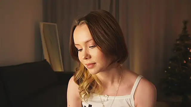 Snapshot of not_you_doll chatting on December 2025 03:29:01 PM not you doll online show from December 2025 03:29:01 PM