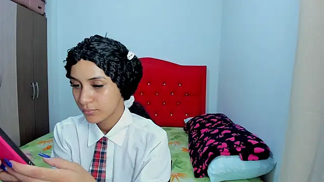 Samantha luv  online show from March 2026 04:46:01 PM