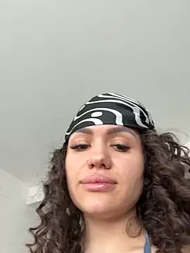 Snapshot of SiennaLuxexx chatting on March 2026 01:15:01 PM SiennaLuxexx online show from March 2026 01:15:01 PM