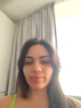 Snapshot of SiennaLuxexx chatting on March 2026 02:10:01 PM SiennaLuxexx online show from March 2026 02:10:01 PM