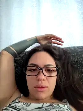 Snapshot of SiennaLuxexx chatting on April 2026 11:15:01 AM SiennaLuxexx online show from April 2026 11:15:01 AM