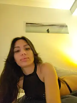 SiennaLuxexx online show from June 2026 12:18:01 PM