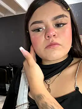 Camila Duarte2 online show from December 2025 12:43:02 PM