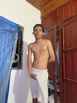 Snapshot of Colombians- chatting on March 2026 04:24:02 AM Colombians- online show from March 2026 04:24:02 AM