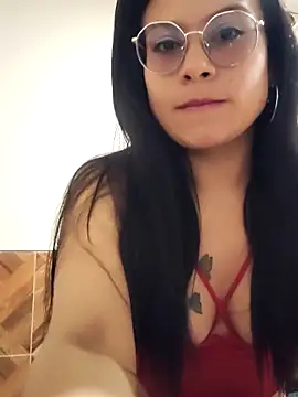 Snapshot of Laura_Daza1 chatting on December 2025 02:39:01 AM Laura Daza1 online show from December 2025 02:39:01 AM