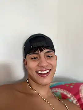 Snapshot of Lander_Cruz chatting on June 2026 05:37:01 PM Lander Cruz online show from June 2026 05:37:01 PM