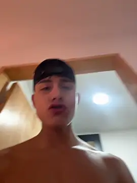 Snapshot of Lander_Cruz chatting on June 2026 02:42:01 PM Lander Cruz online show from June 2026 02:42:01 PM