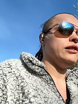 LoreenKinky online show from February 2026 01:12:02 PM