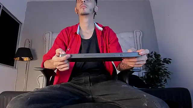 martonny25 online show from December 2025 03:27:02 AM