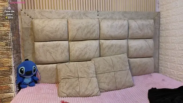 ValeryMorales online show from December 2025 03:26:02 AM