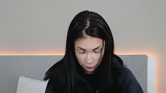 Snapshot of RachaelMils chatting on March 2026 03:58:02 AM RachaelMils online show from March 2026 03:58:02 AM