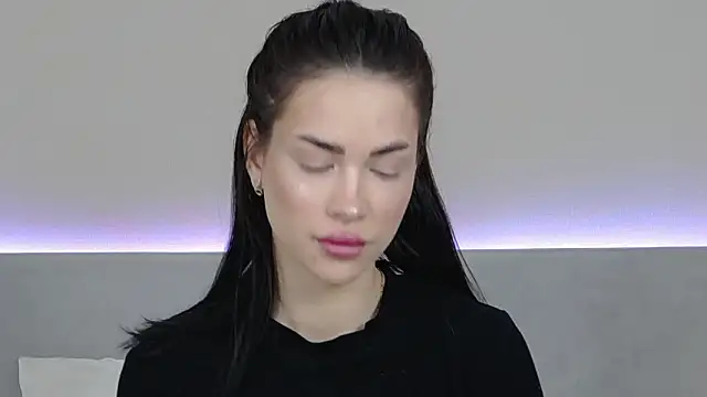 Snapshot of RachaelMils chatting on March 2026 05:44:01 AM RachaelMils online show from March 2026 05:44:01 AM