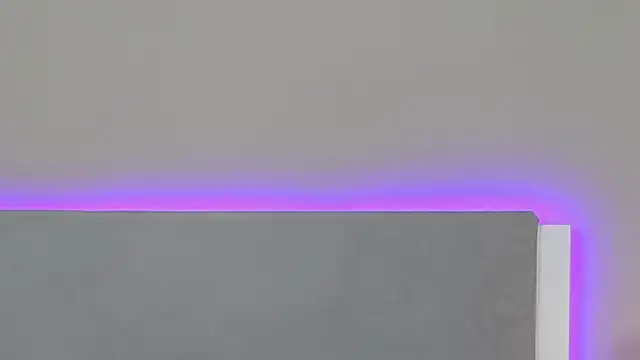 Snapshot of RachaelMils chatting on April 2026 04:00:01 AM RachaelMils online show from April 2026 04:00:01 AM