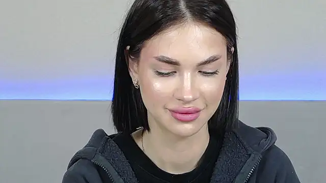 Snapshot of RachaelMils chatting on April 2026 07:45:01 AM RachaelMils online show from April 2026 07:45:01 AM