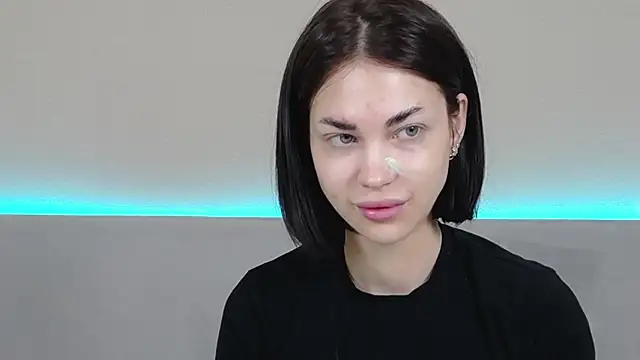 Snapshot of RachaelMils chatting on April 2026 03:54:02 AM RachaelMils online show from April 2026 03:54:02 AM