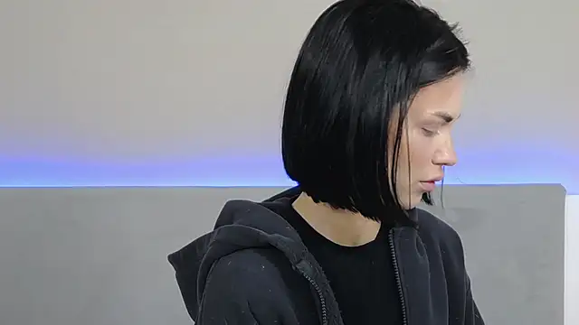 Snapshot of RachaelMils chatting on April 2026 03:43:01 AM RachaelMils online show from April 2026 03:43:01 AM