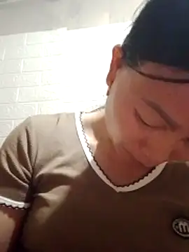 Lili-123k online show from April 2026 07:58:01 PM