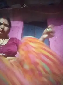 Your-shreya143 online show from April 2026 09:30:01 PM