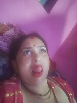 Snapshot of Your-shreya143 chatting on July 2026 08:40:02 PM Your-shreya143 online show from July 2026 08:40:02 PM
