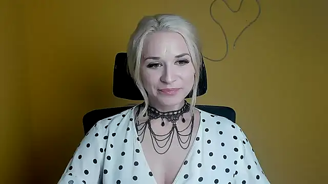 Snapshot of Melodie_Aster chatting on April 2026 11:27:01 AM Melodie Aster online show from April 2026 11:27:01 AM